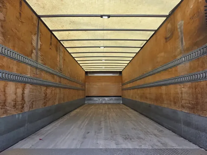 2017 FREIGHTLINER/MERCEDES M2 106