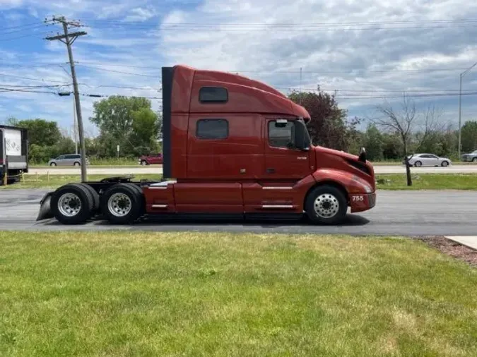 2022 Volvo VNL64T860