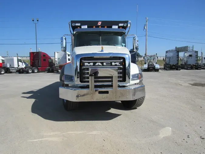 2025 MACK GR84B