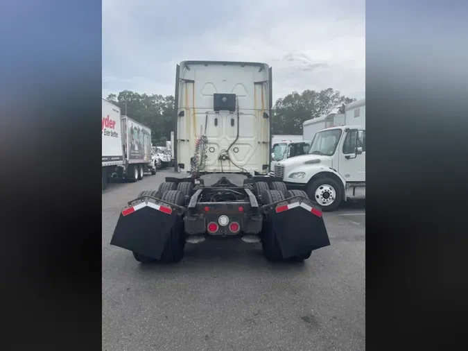 2020 FREIGHTLINER CASCADIA 125