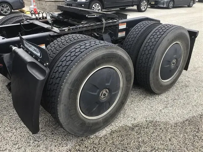 2021 FREIGHTLINER CA126