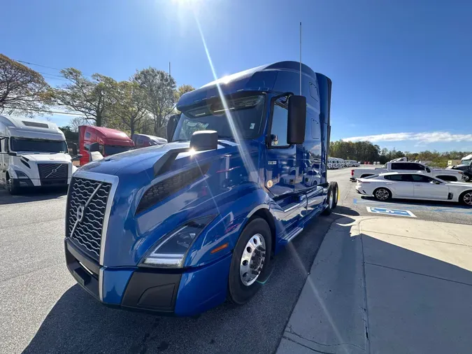 2019 Volvo VNL64T760