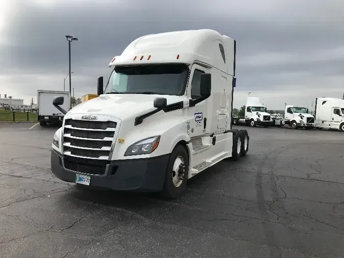 2018 Freightliner T12664ST