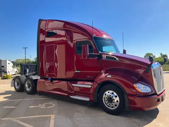 2020 Kenworth T680