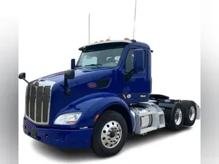 2022 Peterbilt 579