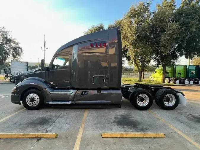 2020 Kenworth T680