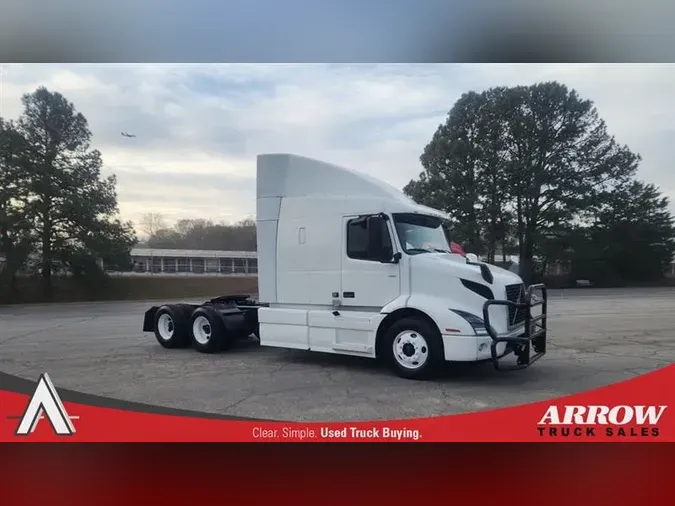 2020 VOLVO VNR640