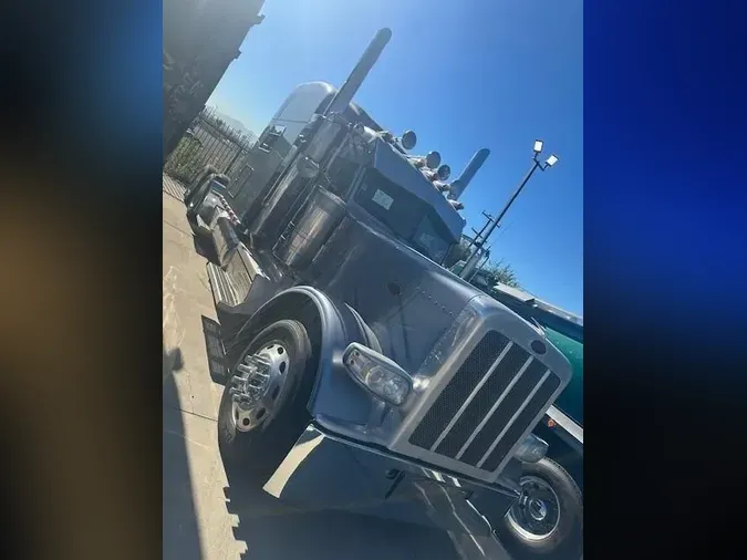 2021 Peterbilt 389e798755f8d523532eee2c4f4c9d55eed