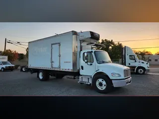 2017 FREIGHTLINER/MERCEDES M2 106