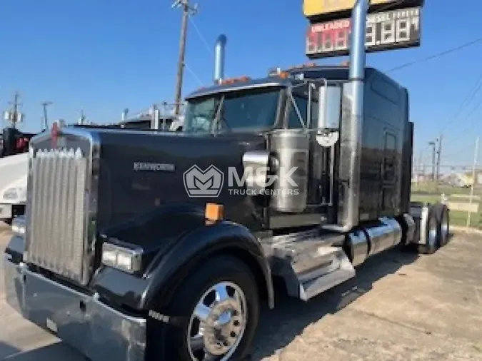 2022 KENWORTH W900L