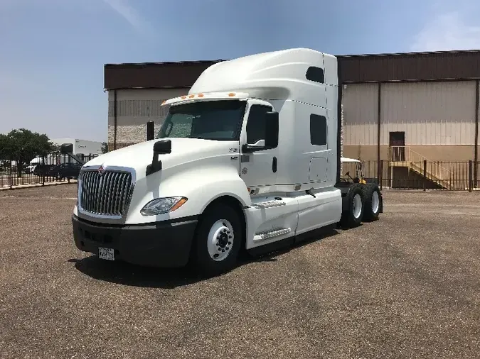 2020 International LT625