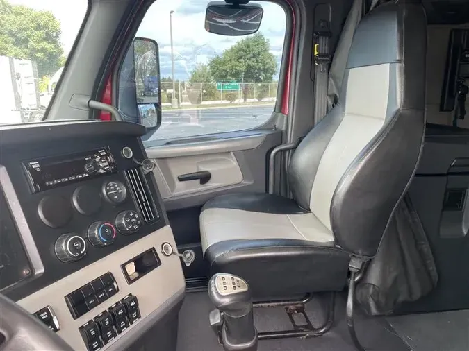 2019 FREIGHTLINER CA126