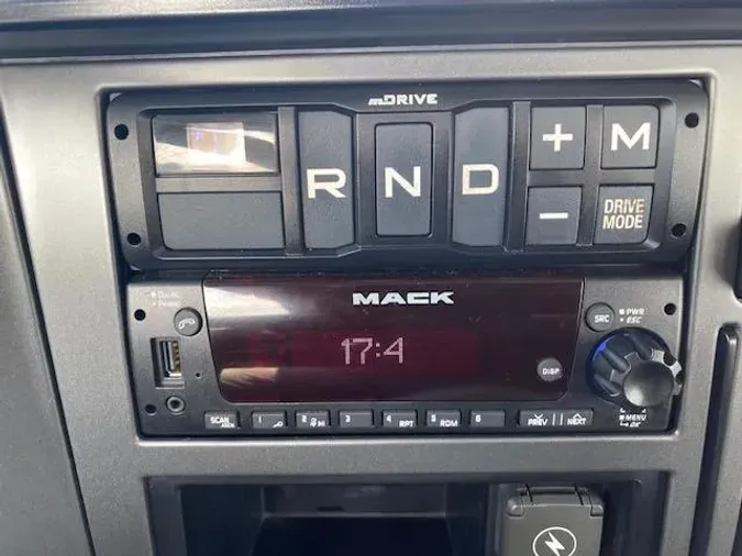 2022 Mack Anthem