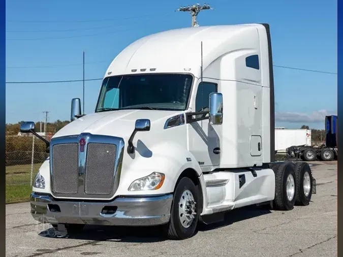 2018 KENWORTH T680