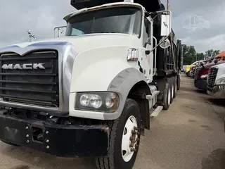 2014 MACK GRANITE GU433