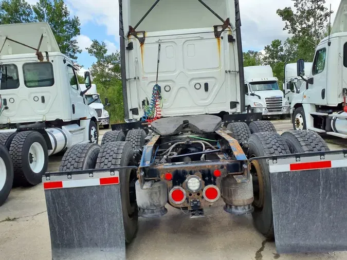 2019 FREIGHTLINER NEW CASCADIA PX12664