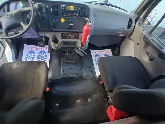 2019 FREIGHTLINER/MERCEDES M2 106