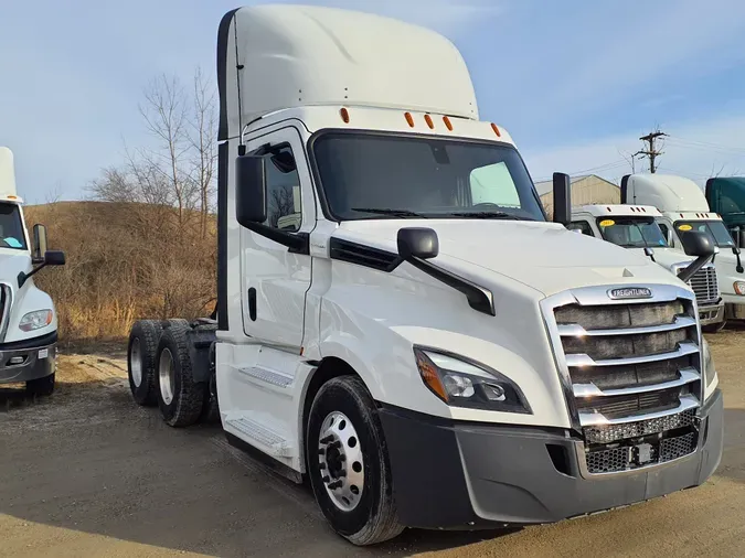 2018 FREIGHTLINER/MERCEDES NEW CASCADIA PX12664