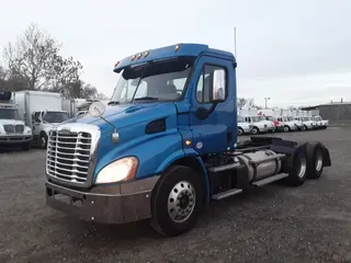 2016 Freightliner CASCADIA 113