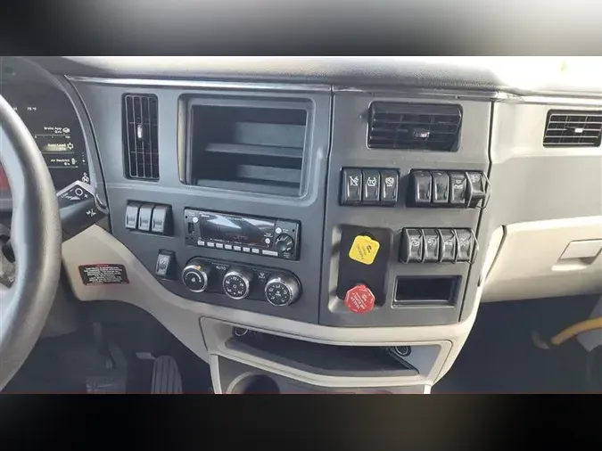 2022 PETERBILT 579