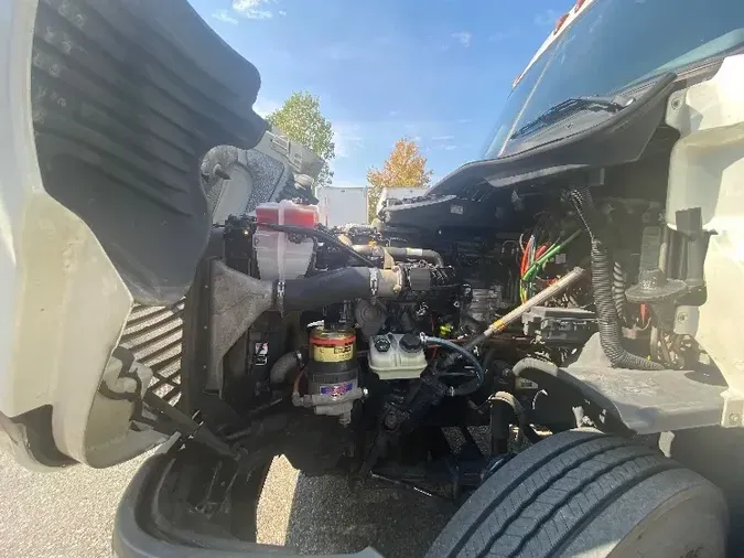 2018 FREIGHTLINER X12564ST