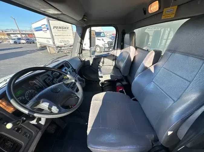 2018 Freightliner M2