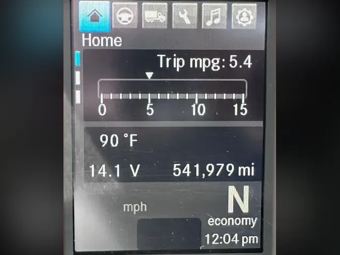 2020 FREIGHTLINER CASCADIA 126