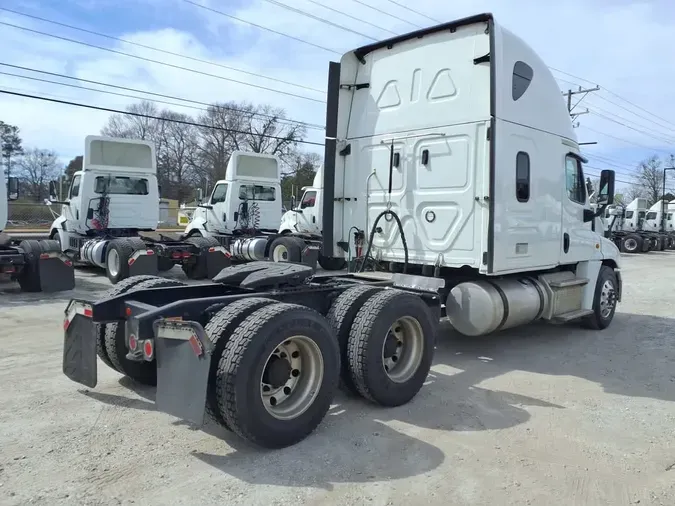 2019 FREIGHTLINER/MERCEDES CASCADIA 125
