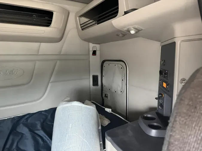 2022 Peterbilt 579e7c0512cc77f940f28840b3a0ddfb886