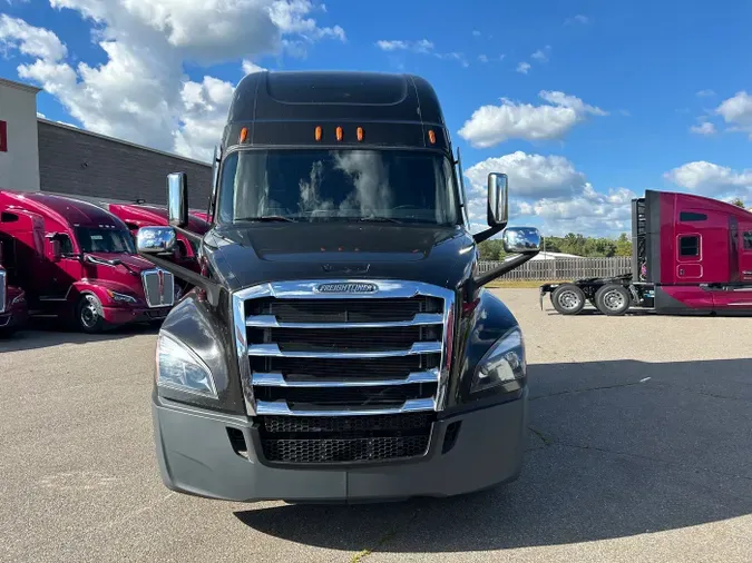 2020 Freightliner Cascadia