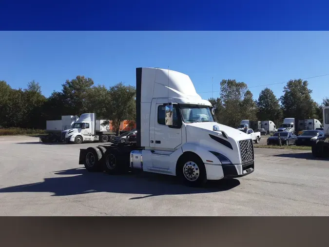 2020 Volvo VNL300