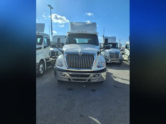 2019 NAVISTAR INTERNATIONAL LT625 DAYCAB T/Ae7c472f846e468b3c2dd256d192a9a01