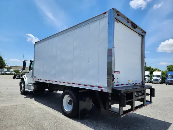 2018 FREIGHTLINER M2 106