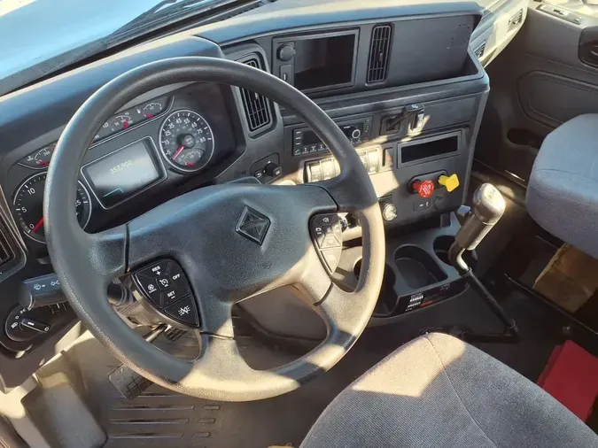 2021 NAVISTAR INTERNATIONAL LT625 DAYCAB S/A