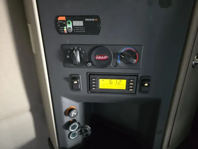 2022 Peterbilt 579