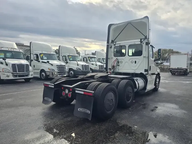 2018 FREIGHTLINER/MERCEDES NEW CASCADIA PX12664e7ca210352805b2a5de01562df811d75