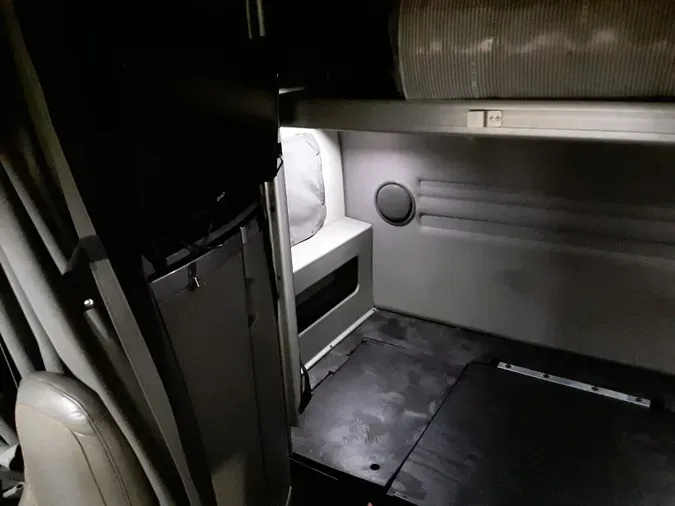 2019 Volvo VNL64T860