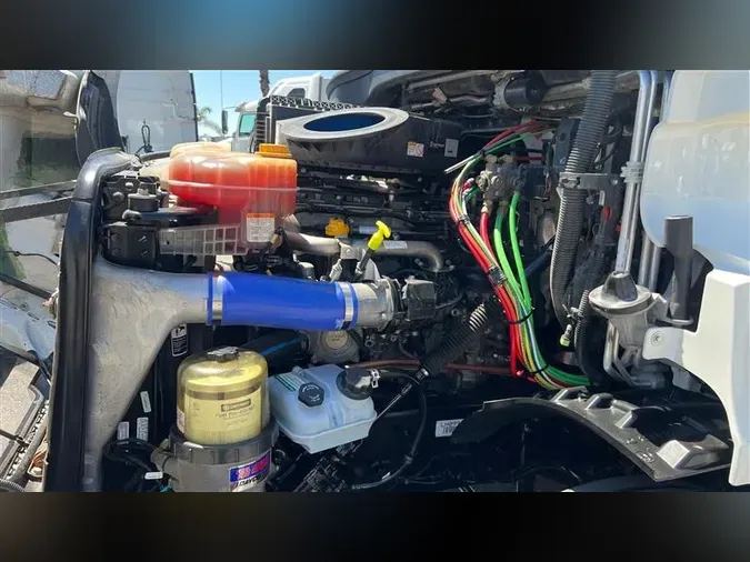 2022 FREIGHTLINER CA116