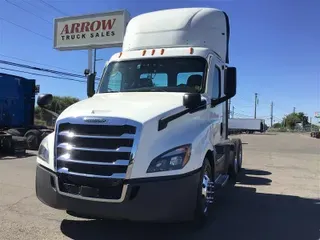 2021 FREIGHTLINER CA126