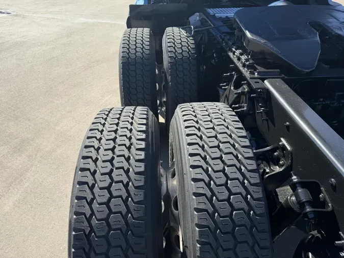 2022 International LT625e7ce58aa414d439e091bf7aeedd466ed