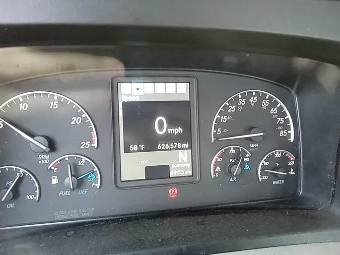 2020 Freightliner Cascadia 126