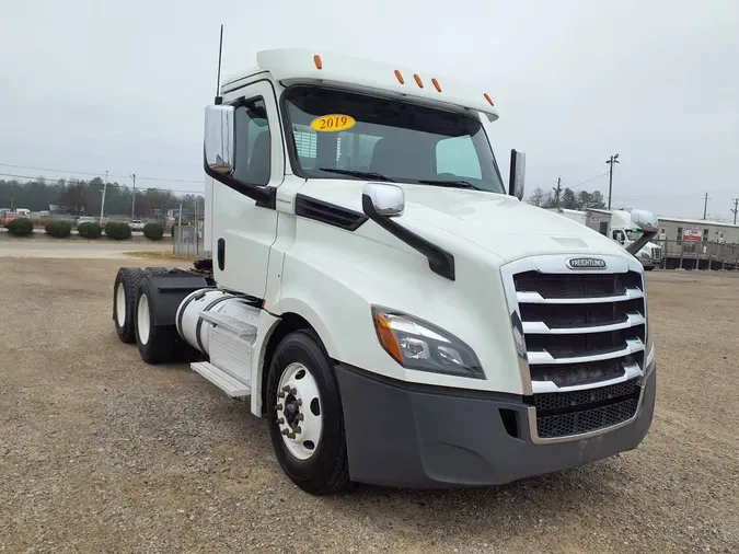 2019 FREIGHTLINER/MERCEDES NEW CASCADIA PX12664