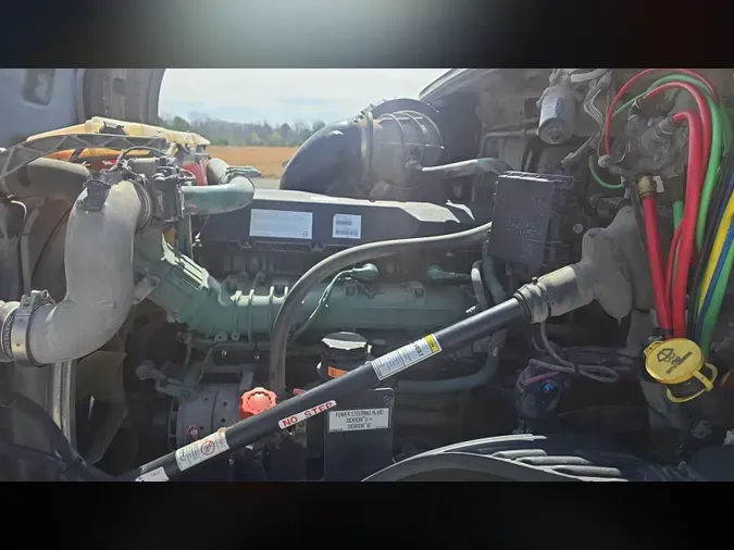 2020 Volvo VNL300e7cfb73df0a1d9b4b055fe1cfbe42191