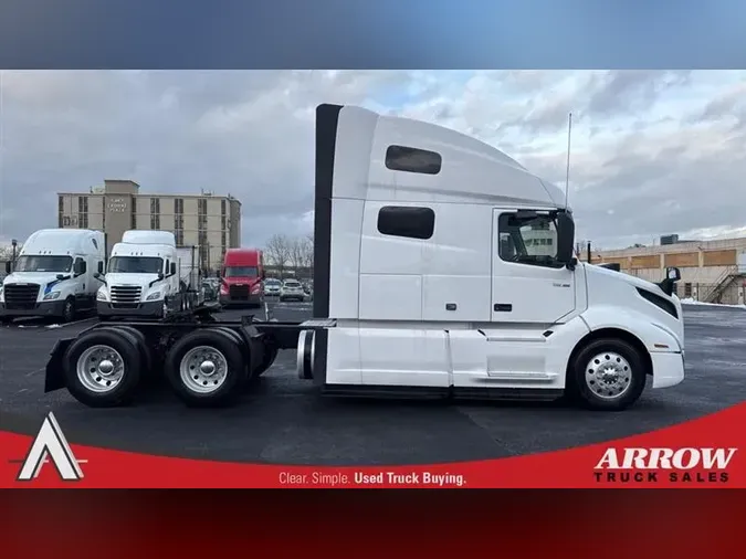 2021 VOLVO VNL64T760