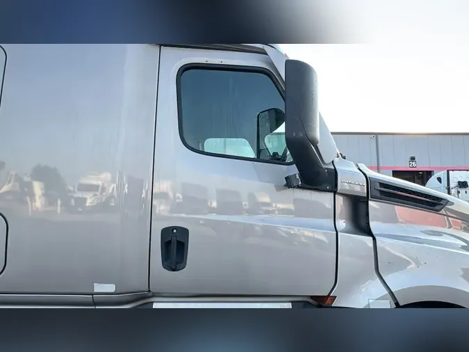 2022 Freightliner Cascadia 126