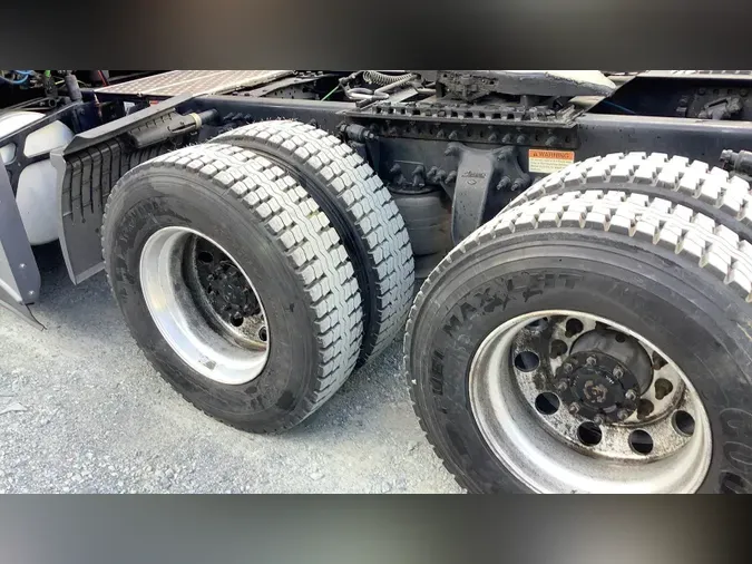 2022 Freightliner Cascadia 126