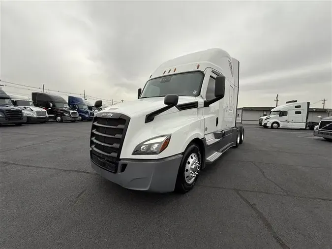 2021 FREIGHTLINER CA126