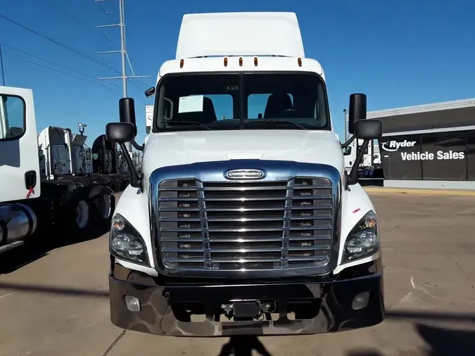 2018 FREIGHTLINER CASCADIA 125