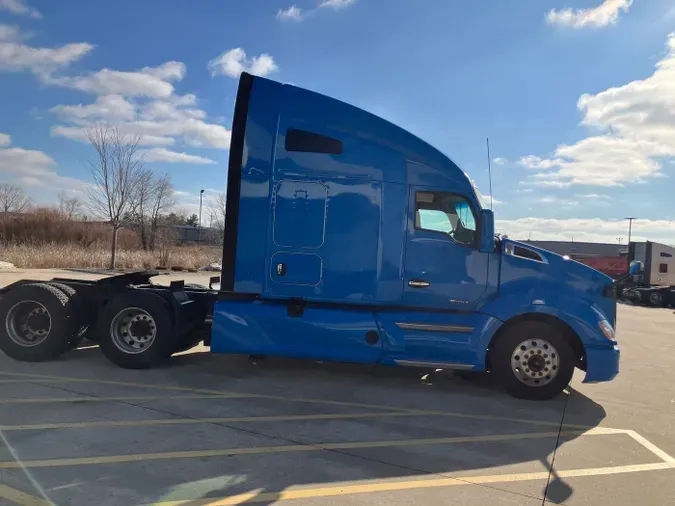 2022 Kenworth T680