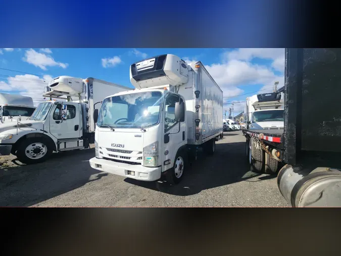 2017 ISUZU NQRe7e33cb8874a97e52d51721b1ffad18a